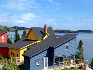 Lodging at Goose Cove Retreat - Trinity, Newfoundland