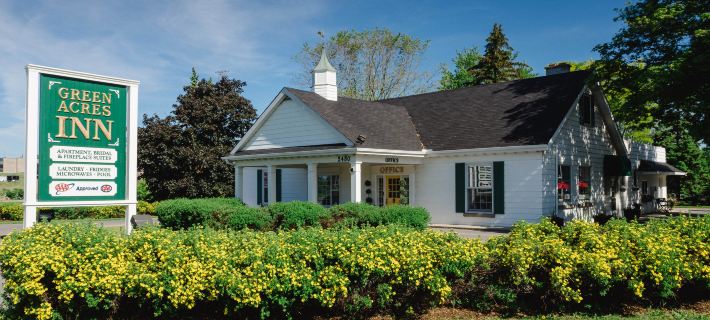 Green Acres Inn Hotels in Kingston