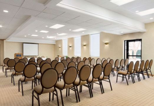 에메랄드 호텔 객실 내 주방 시설