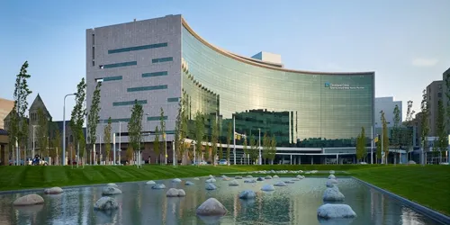 InterContinental Hotels SUITES HOTEL CLEVELAND by IHG