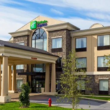 Holiday Inn Express & Suites CHESTER-MONROE-GOSHEN by IHG