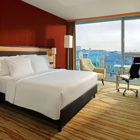 Courtyard by Marriott Duesseldorf Hafen Отели рядом с достопримечательностью «Рейнская телебашня (Рейнтурм)»