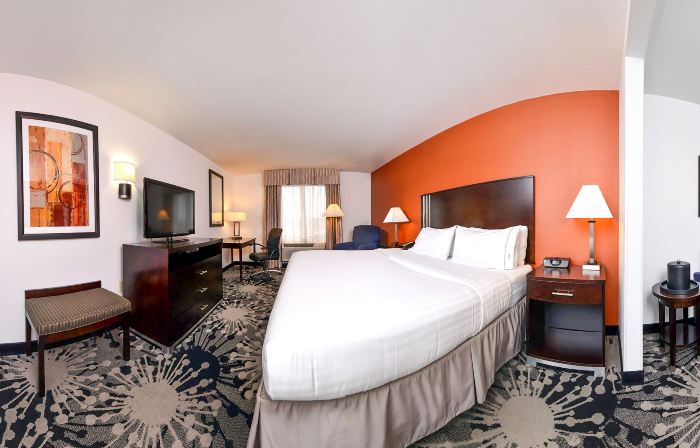Holiday Inn Express & Suites GREENFIELD by IHG