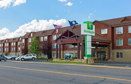 西黃石假日酒店