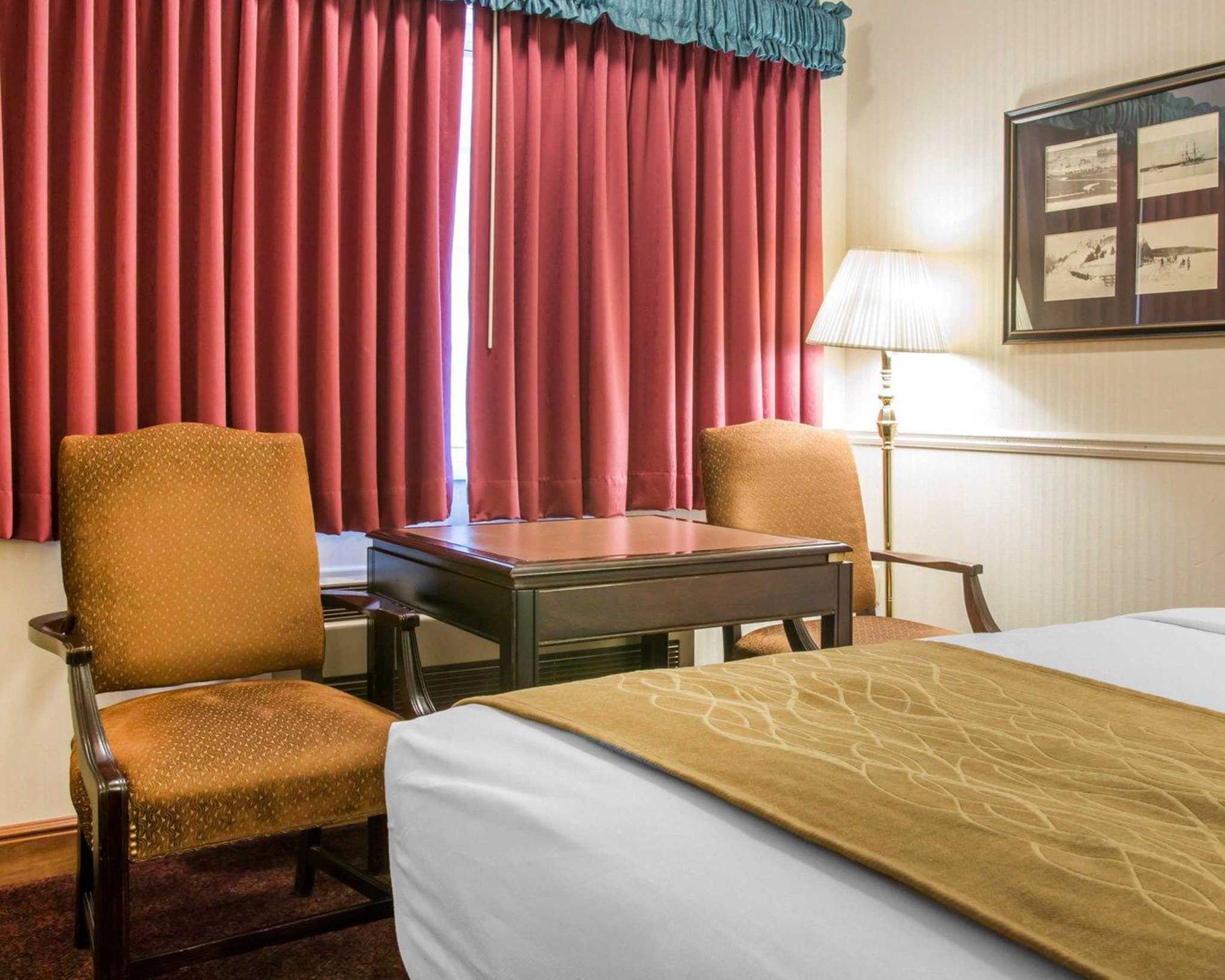 Comfort Inn Lakeside - Mackinaw City