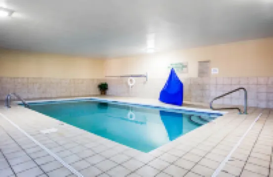 Comfort Inn & Suites Dayton North Hotels in Butler Township