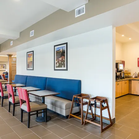 MainStay Suites Near Denver Downtown