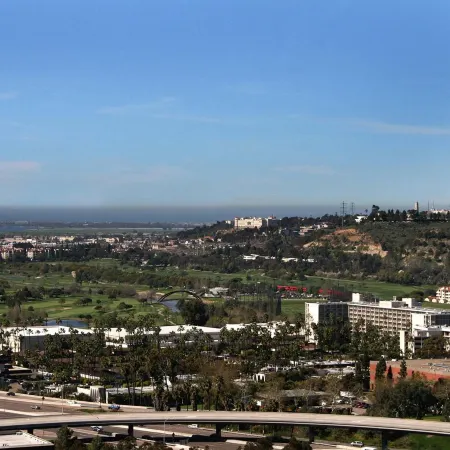 Sheraton Mission Valley San Diego Hotel Отели рядом с достопримечательностью «Стадион SDCCU»