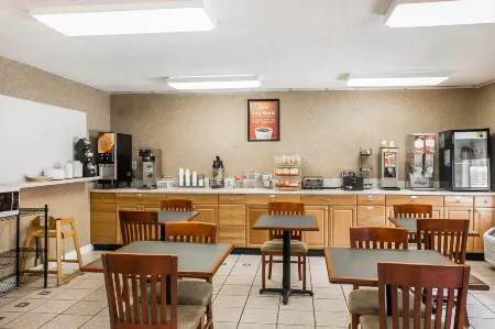 Econo Lodge Augusta, Downtown