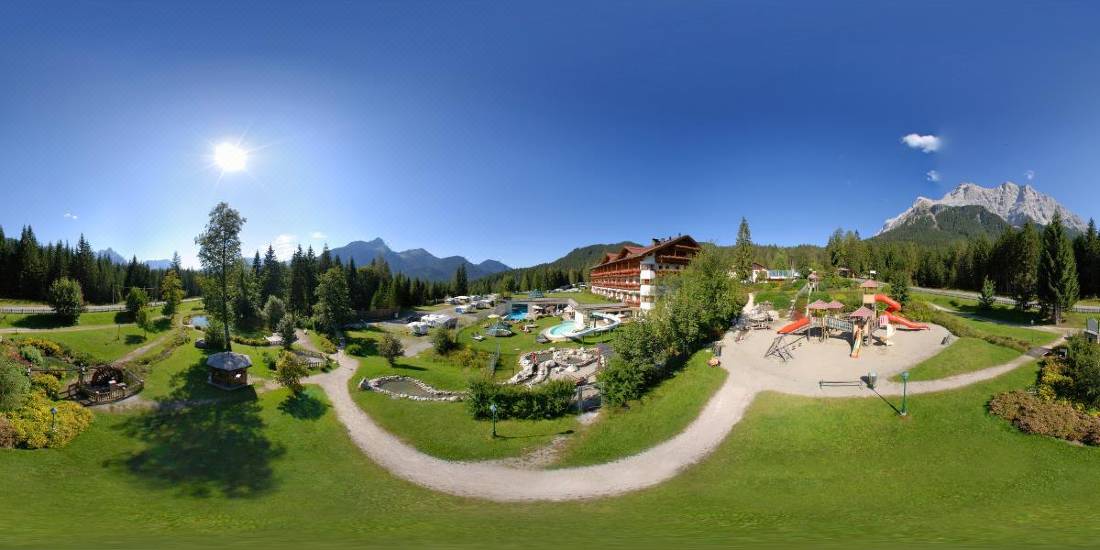 Zugspitz Resort-Ehrwald Updated 2022 Room Price-Reviews & Deals | Trip.com