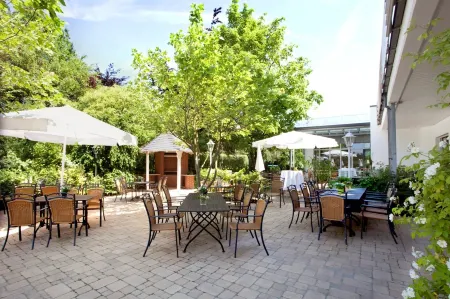 Landidyll Hotel Zum Freden Отели в г. Диссен-ам-Тойтобургер-Вальд