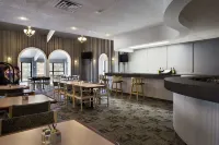 Clarion Pointe Hotels in Medicine Hat