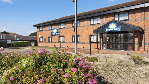 Days Inn by Wyndham Warwick South M40 in Warwick