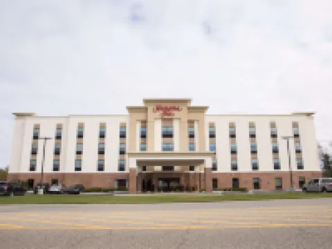 Hampton Inn Big Rapids Hotels in Mecosta County