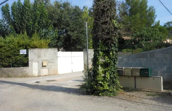 拉維利亞山姆酒店