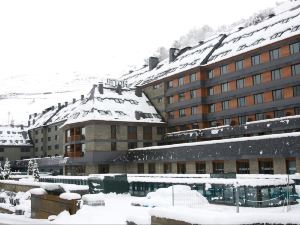 Hotel Val De Neu