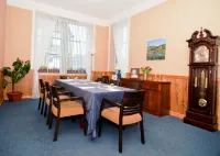 Castletown Hotel Hotels in Castletown