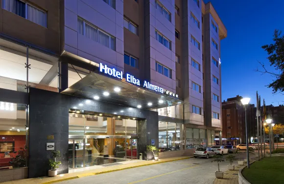 厄爾巴阿爾梅里亞商務會議酒店