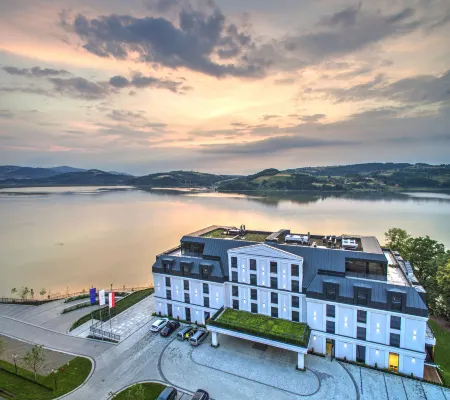 Heron Live Hotel Marina & Spa Отели в г. Грудек-над-Дунайцем