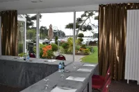 Best Western Plus le Roof Hotels in Sarzeau