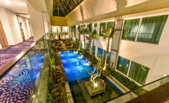 Holiday Inn Bandung Pasteur, an IHG Hotel