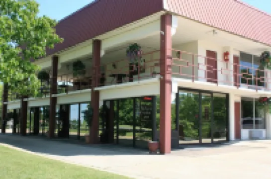 Passion Play Road Inn - Formerly Statue Road Inn