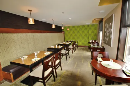 Silver Creek Lodge Отели в г. Канмор