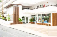 Coral Ocean View - Adults Only