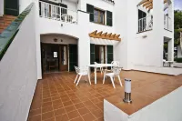 Annabel's Apartments II