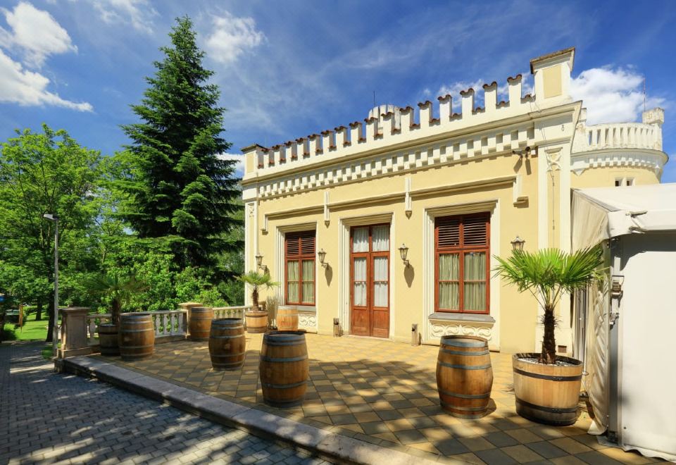 Chateau St. Havel - Wellness Hotel-Prague Updated 2023 Room Price-Reviews &  Deals | Trip.com