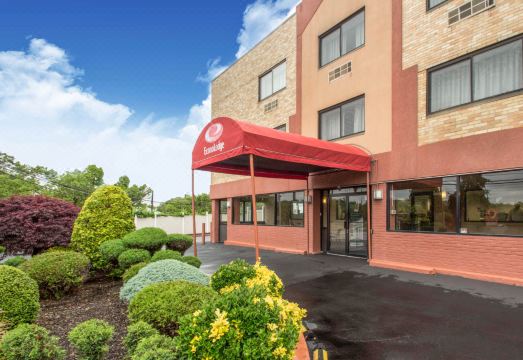 이코노 로지 힉스빌