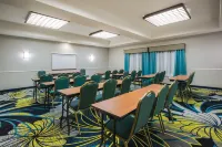 La Quinta Inn & Suites by Wyndham Manteca - Ripon