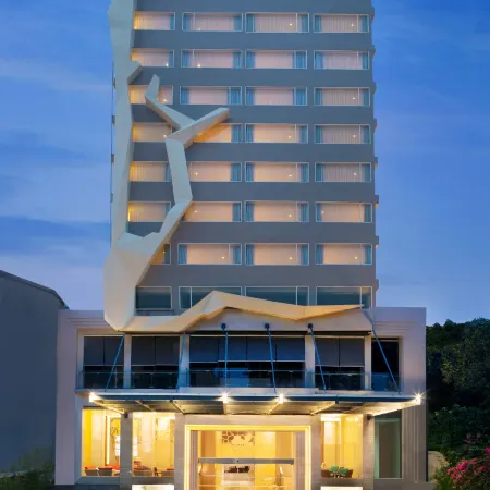 ROYAL BAY MAKASSAR