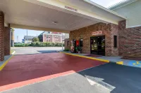 伊克諾旅館 - 停車場