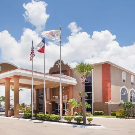 Hawthorn Extended Stay by Wyndham Corpus Christi