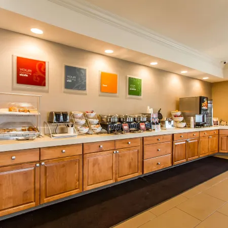 Comfort Suites Mattoon East