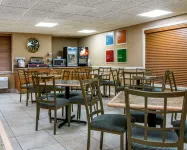 Wingate by Wyndham Livonia - breakfast