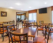 Quality Inn Murray University Area - breakfast
