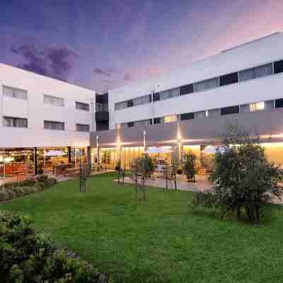 Atura Dandenong, an EVT hotel Hotel Exterior