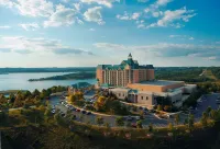 Chateau on the Lake Resort Spa and Convention Center - Pet Friendly