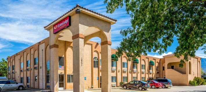 Econo Lodge Inn & Suites Albuquerque East I-40 Eubank Exit Ξενοδοχεία στην πόλη Albuquerque