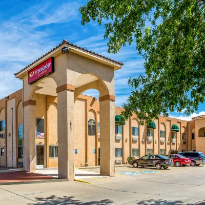 Econo Lodge Inn & Suites Albuquerque East I-40 Eubank Exit Hotels near Los Altos Park Skatepark.