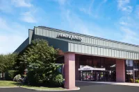 Howard Johnson by Wyndham Evansville East Hôtels à : Knight Township