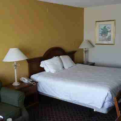 Imperial Swan Hotel and Suites Lakeland Rooms