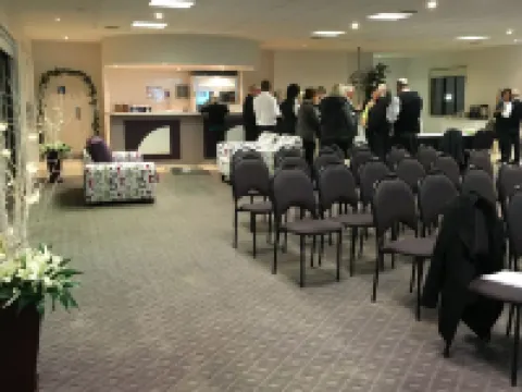 Blazing Stump Motel & Suites