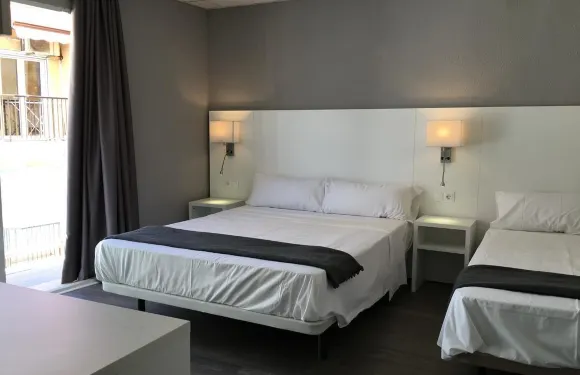 貝尼多爾姆BB青年旅館