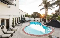 Montecito Inn