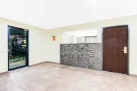 Super 8 by Wyndham Hagerstown I-70