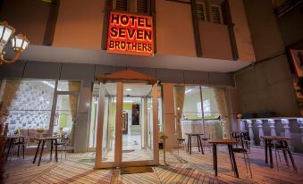 Hotel Seven Park
