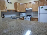 Coronada Inn & Suites